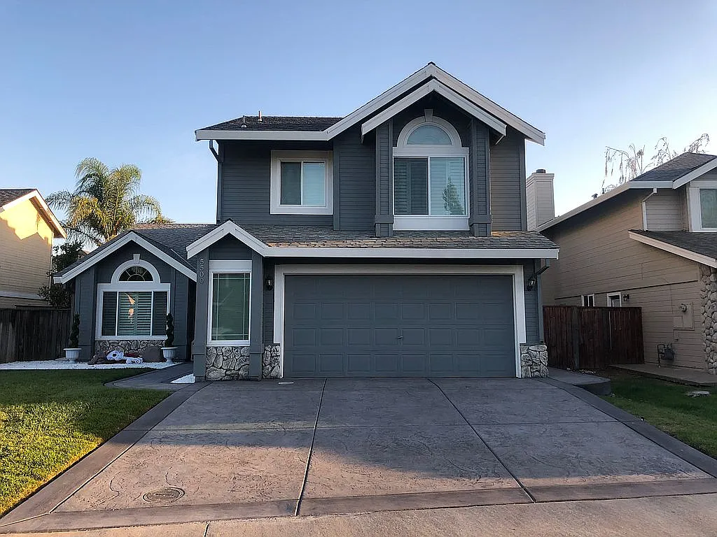 5500 Spring Creek Way photo 1
