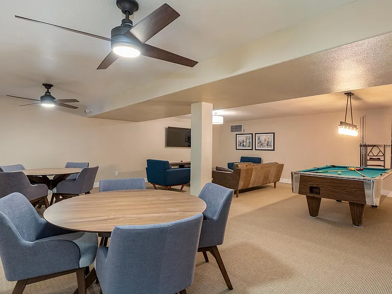Country Club Villas — Photo 40