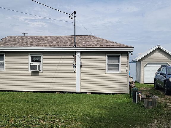 5th image of 7036 Krohn Rd