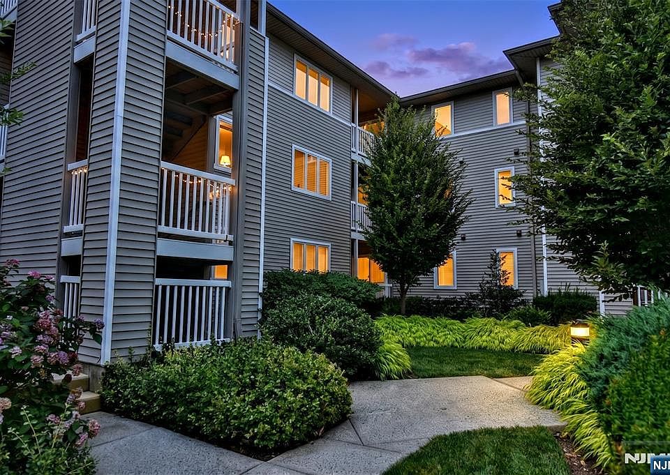 1st image of 125 Orchard Park