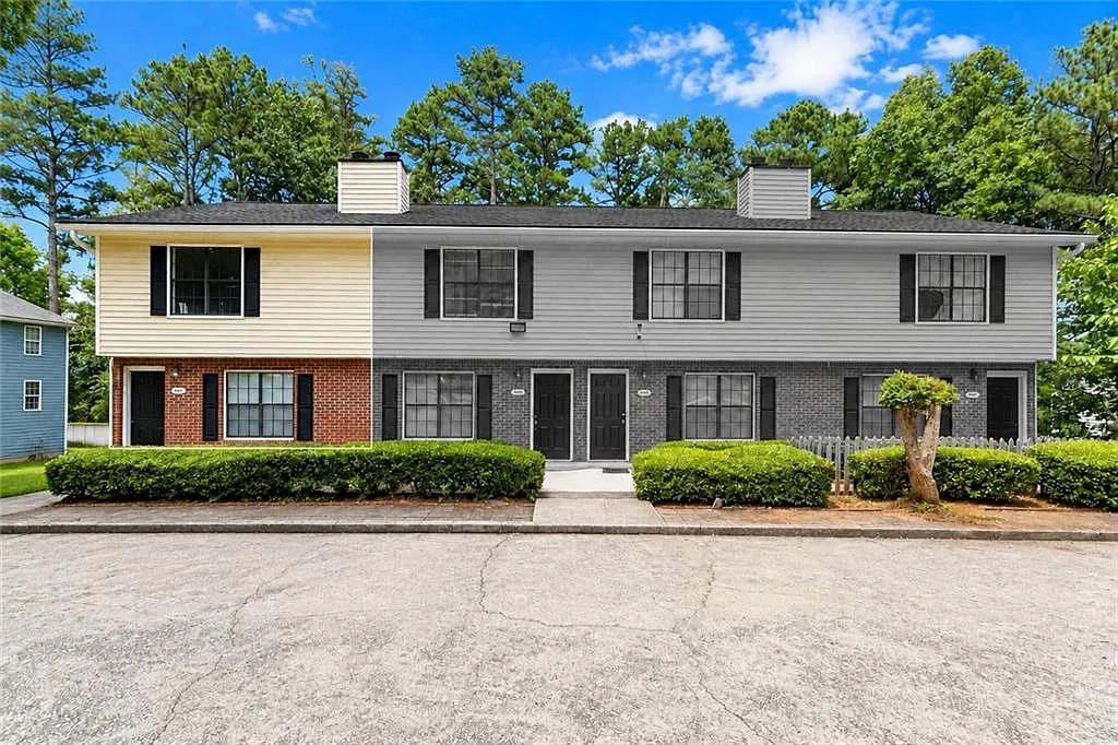 3 bed, 2.5 bath, 1600 sqft, $1,950 — Photo 1
