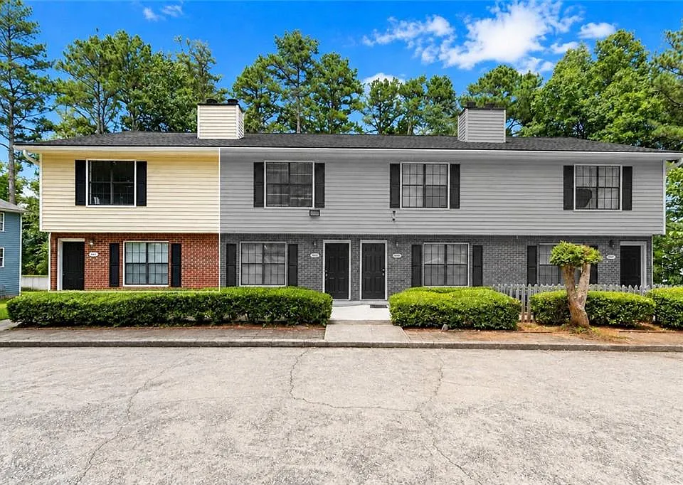 3063 Destin Cir