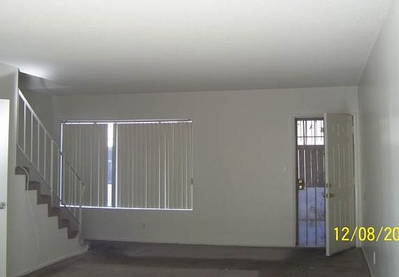 4th image of 685 Temple Ave APT 4