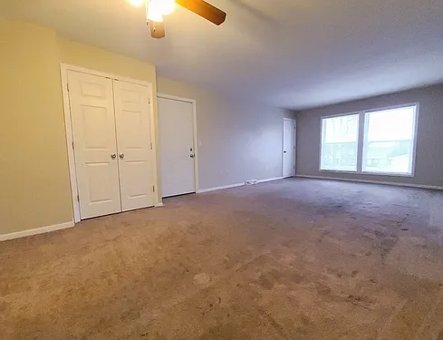 4224 N. 92nd St. Apt. 4 - *$500 Rent Credit If Moved In By 10/1* Large Remodeled 2 Bedroom Upper ... — Photo 2