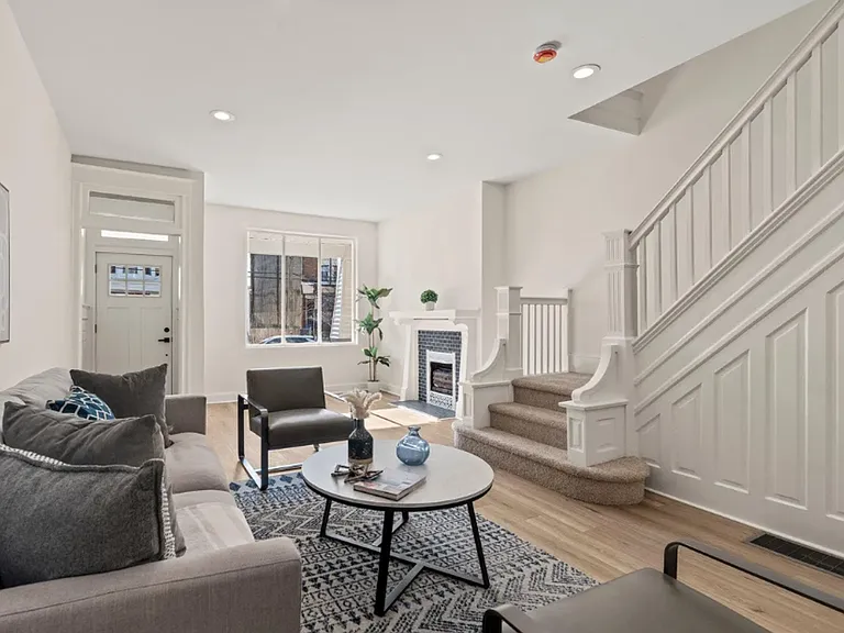 2921 W Oxford St — Photo 5