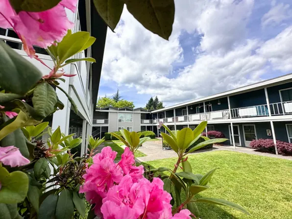 7218 47th Ave NE APT 2, Marysville, WA 98270