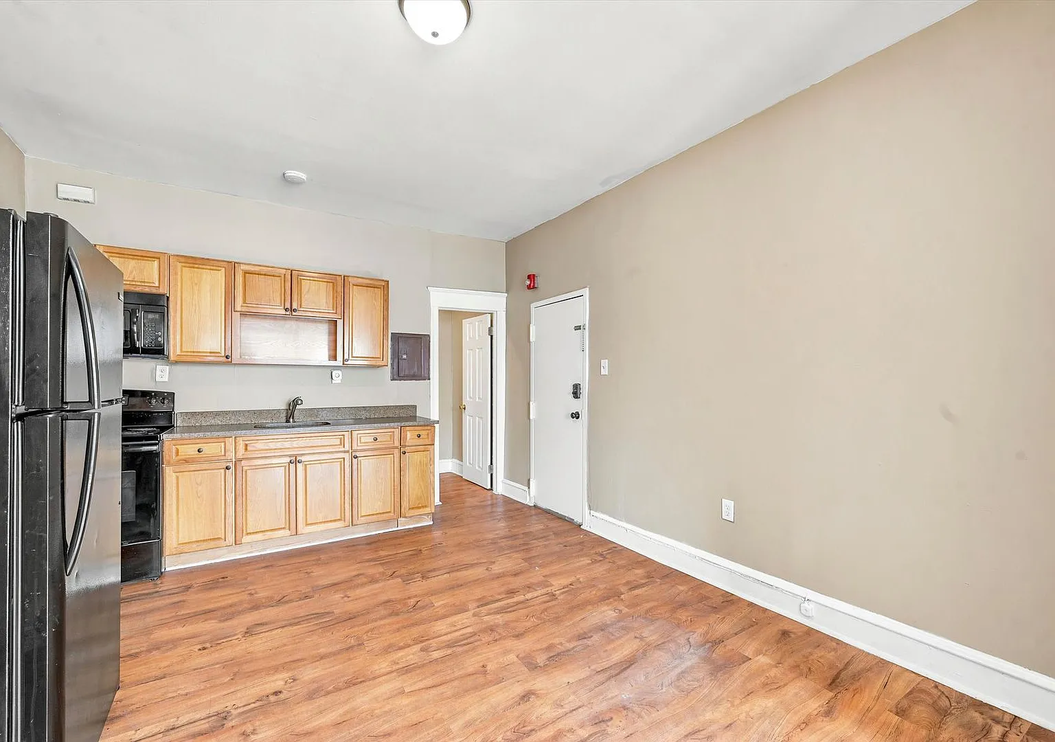2106 Orthodox St — Photo 1