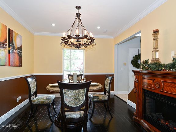 5th image of 10216 SW 55th Ln