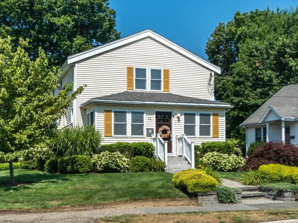 72 Warren St, Waltham, MA 02453
