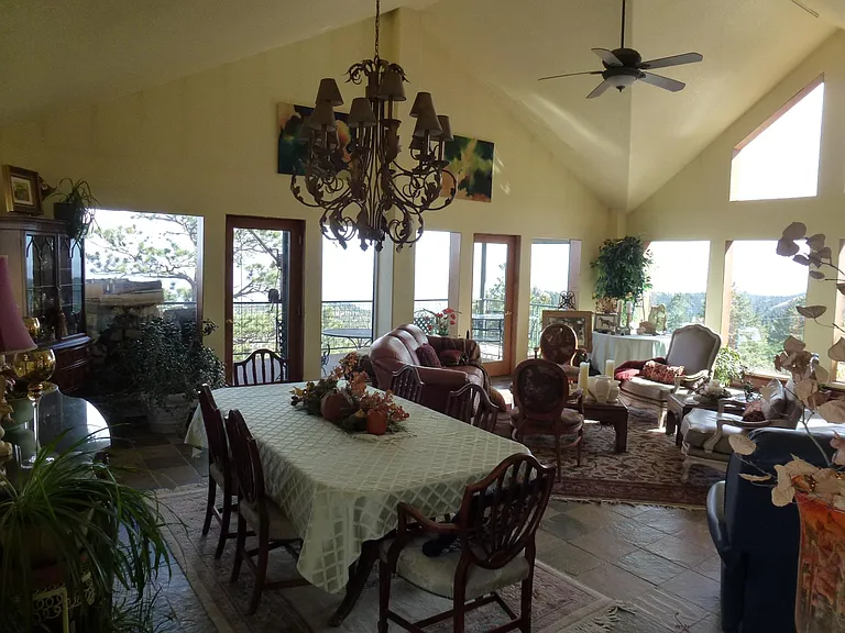 1405 Forest Rd — Photo 6