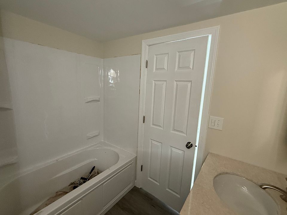2nd image of 315 Sayles Ave