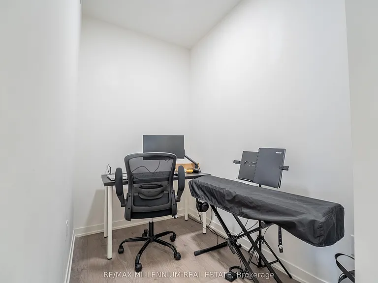 20 Richardson St #1808 — Photo 12