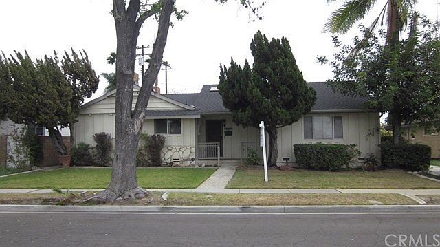 1st image of 2416 E South Redwood Dr
