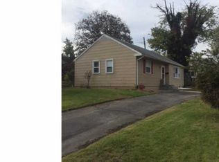 30 Mark Dr, New Castle, DE 19720