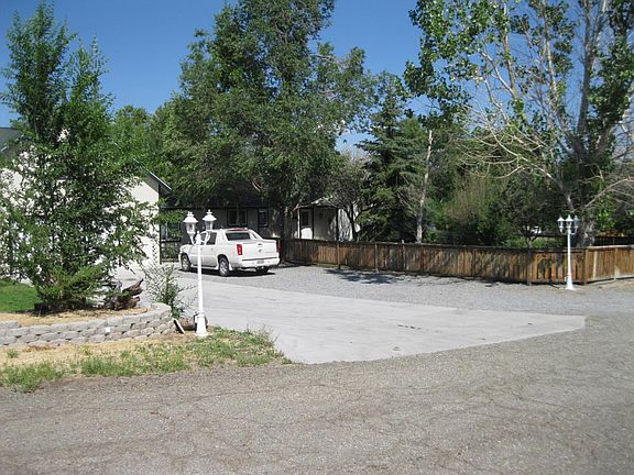 3rd image of 1052 Arroyo Dr