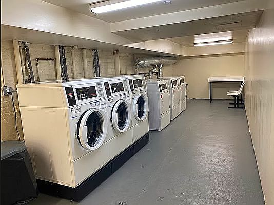1st image of 220 E 29th St #1S