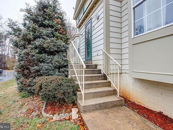 3rd image of 14048 Lestric Ln