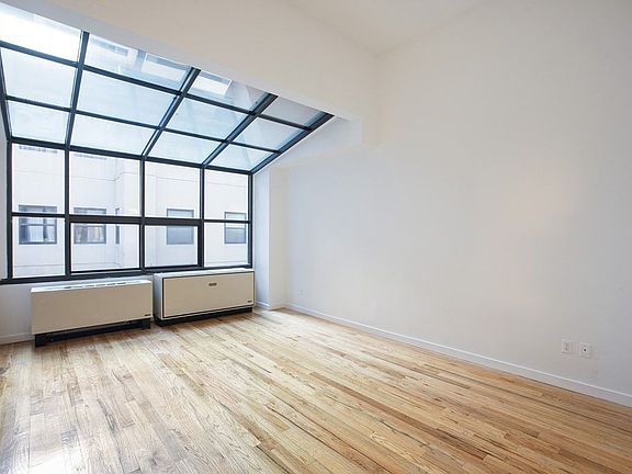 4th image of 60 W 14th St APT 2A