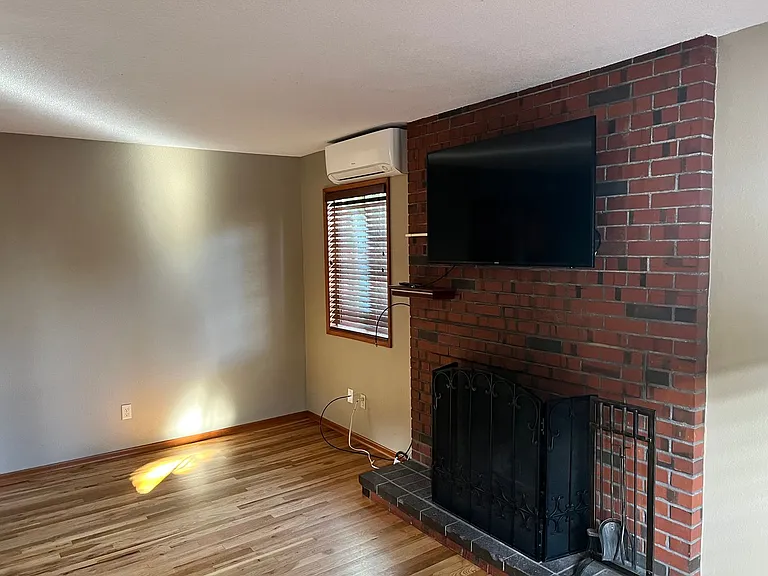 3508 Grant St — Photo 5