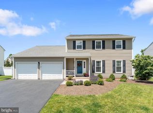 41 Apple Valley, Langhorne, PA 19047