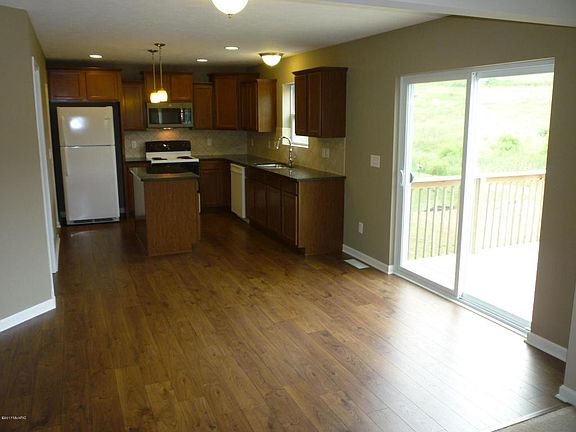 4th image of 752 Wild Flower Ct