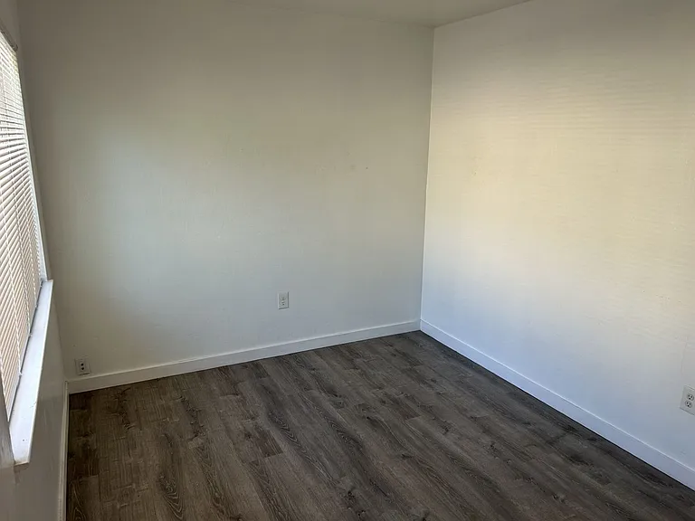 218 Mississippi St #E — Photo 10