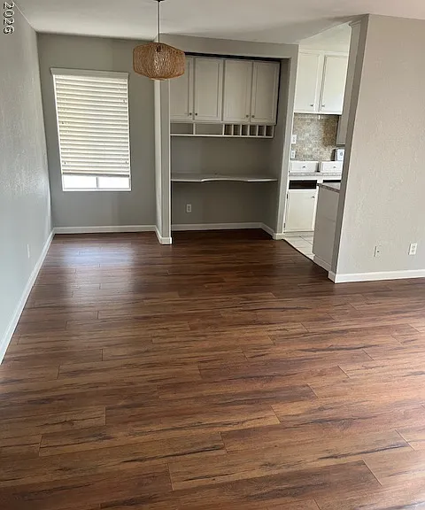 870 Avenue B #205 — Photo 4