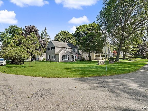 3rd image of 4311 Wildwood Dr