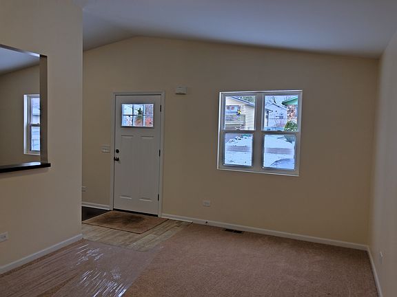3rd image of 113 Glenwood Dr