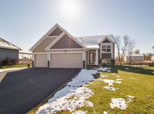 1823 Partridge Pl, Centerville, MN 55038