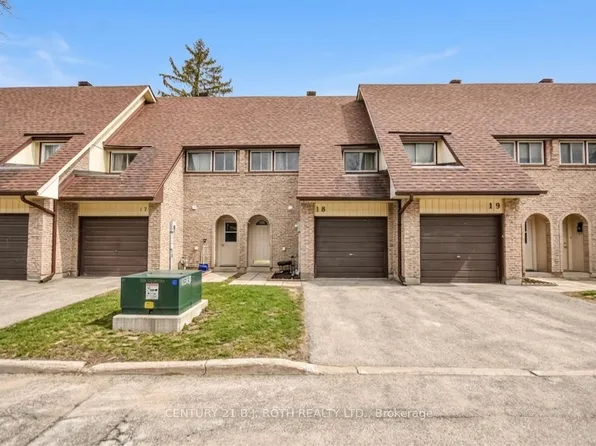 67 Fittons Rd E #18, Orillia, ON L3V 2J2