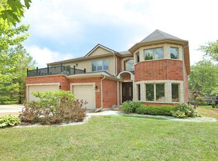 995 W Kenilworth Ave, Palatine, IL 60067