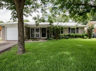 2525 Globe Ave, Dallas, TX 75228