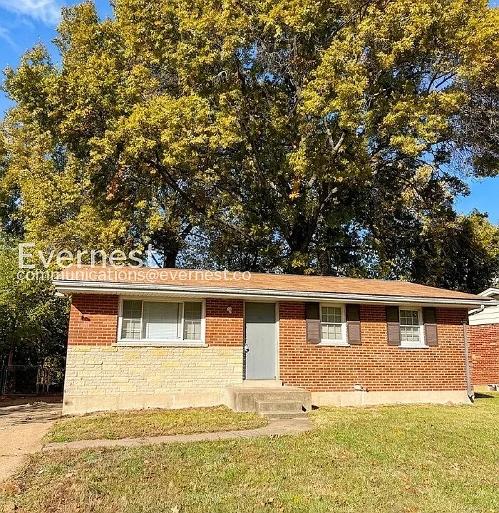 1359 Cove Ln