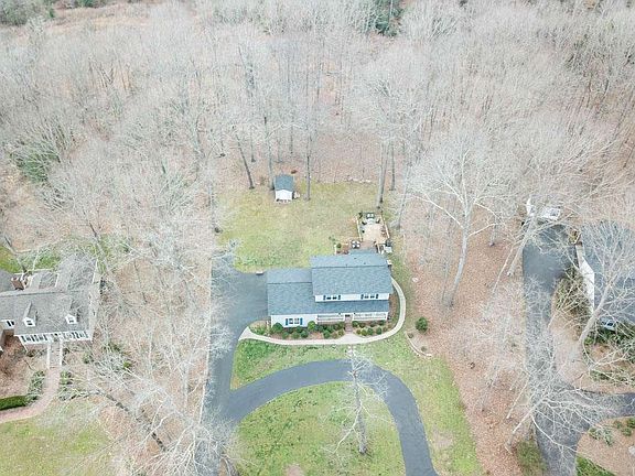 4th image of 66 Woodwind Dr