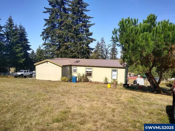 5282 Madrona Heights Dr NE, Silverton, OR 97381