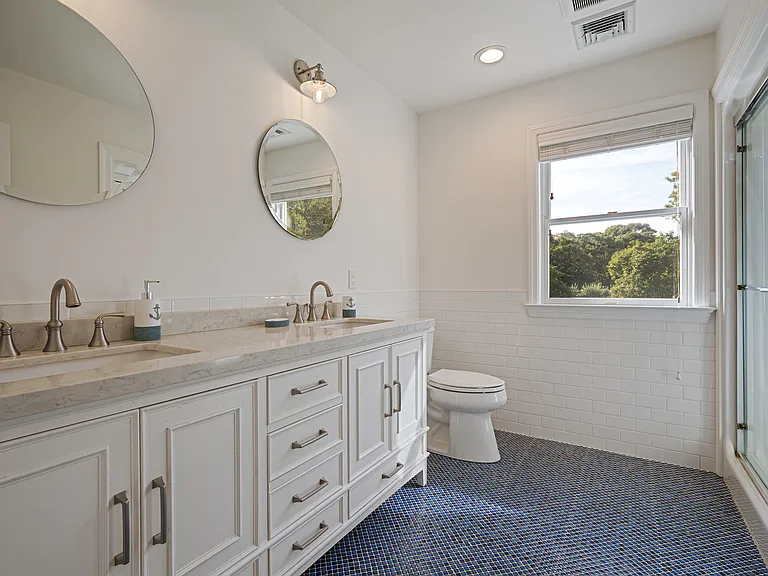 32 Vail Ave #A — Photo 21