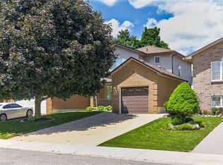 45 Ossington Dr, Hamilton, ON L8W 3S4