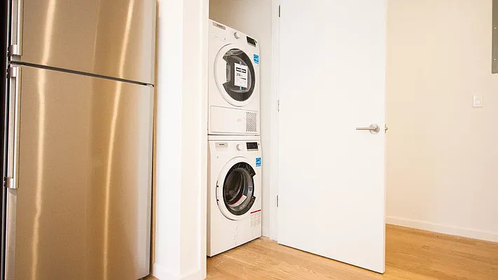 Rented by Nooklyn NYC LLC | media 9