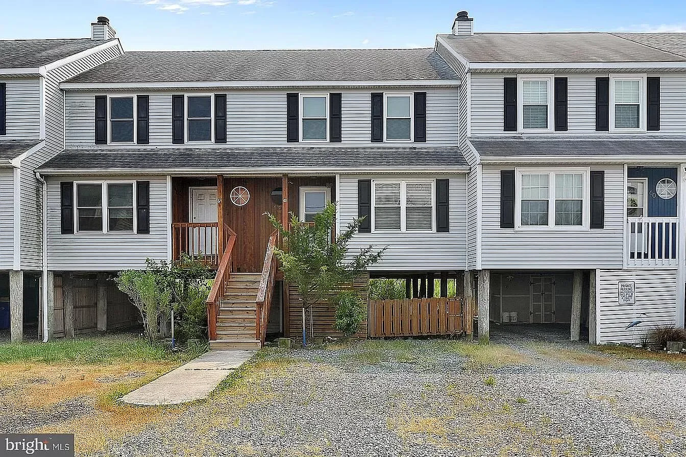 2 bed, 1.5 bath, 1200 sqft, $1,750 — Photo 1