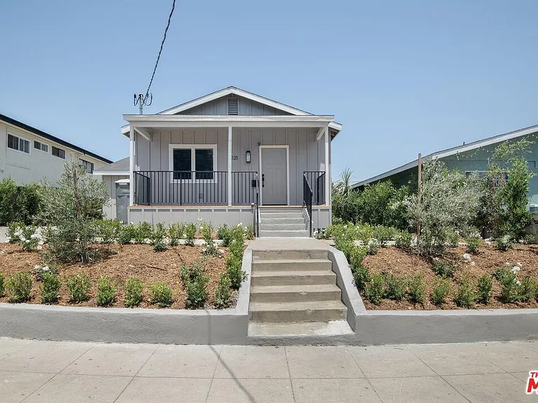4121 Monroe St — Photo 1