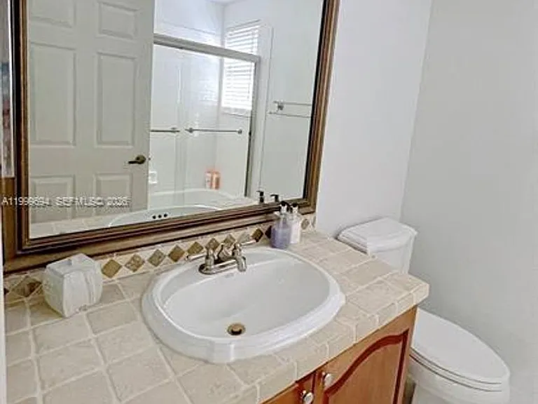 18281 SW 22nd St — Photo 23