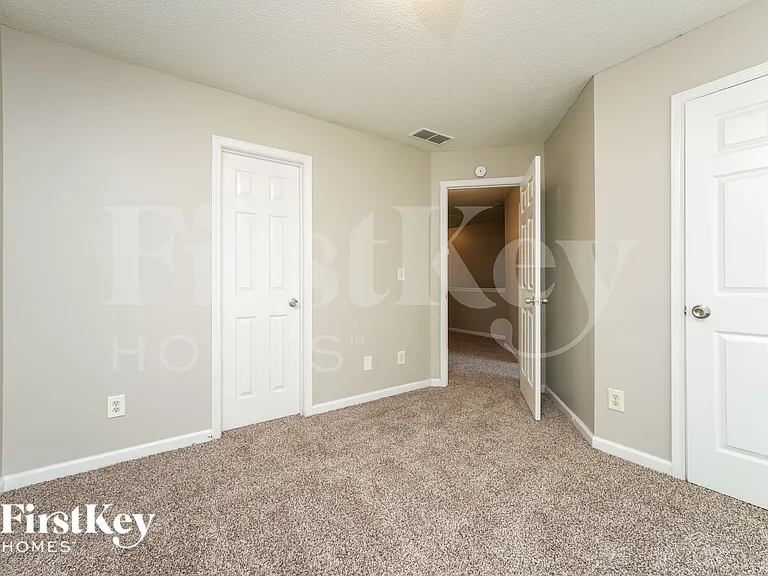 255 Fieldview Ln — Photo 15