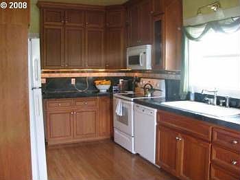 2nd image of 346 S 2nd St