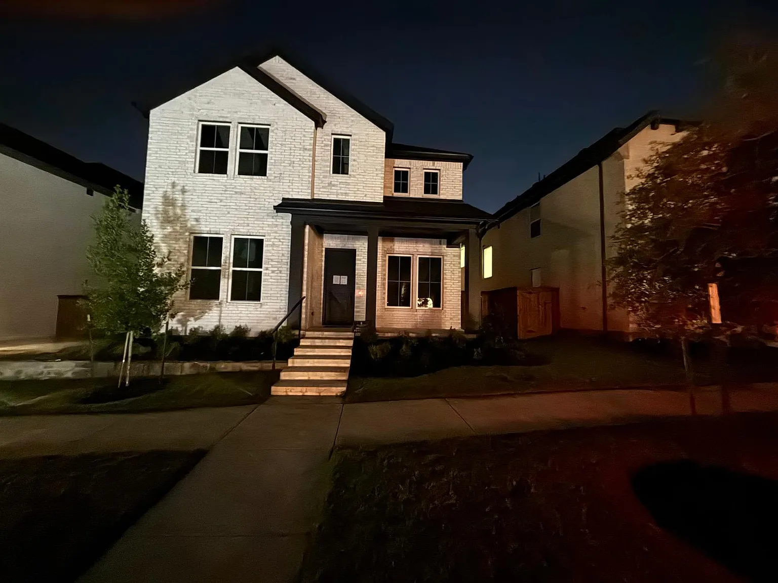 4 bed, 2984 sqft, $3,980 — Photo 2