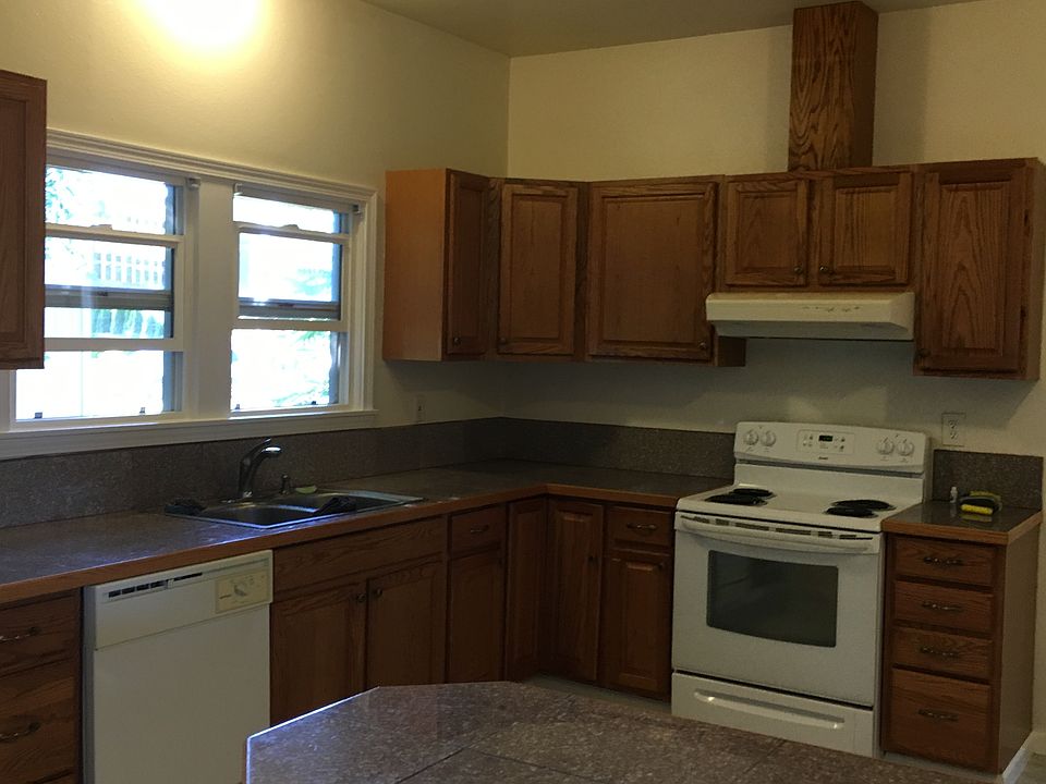 1st image of 1223 E 56th St