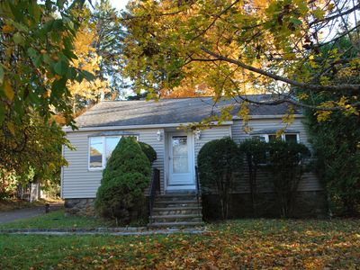 73 Yale Avenue, Middlebury, CT, 06762