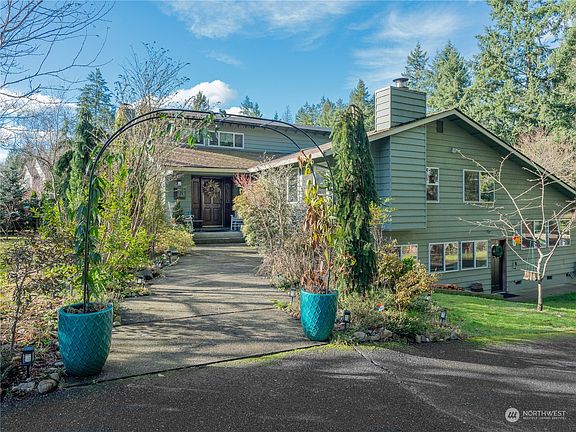 2nd image of 6618 36th Avenue SE