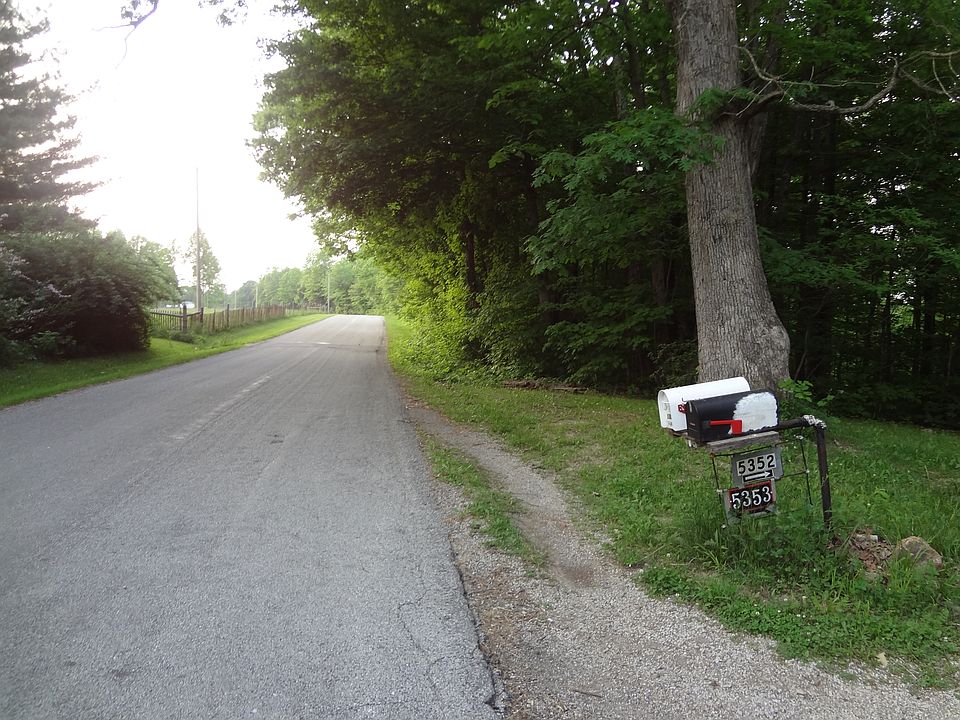 2nd image of 5352 N Baseline Rd
