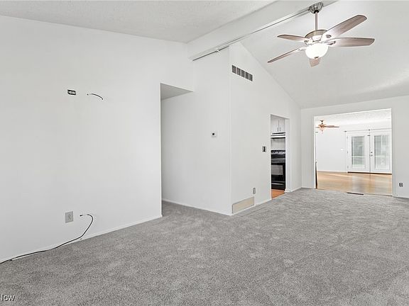 3rd image of 4200 Raymond Dr